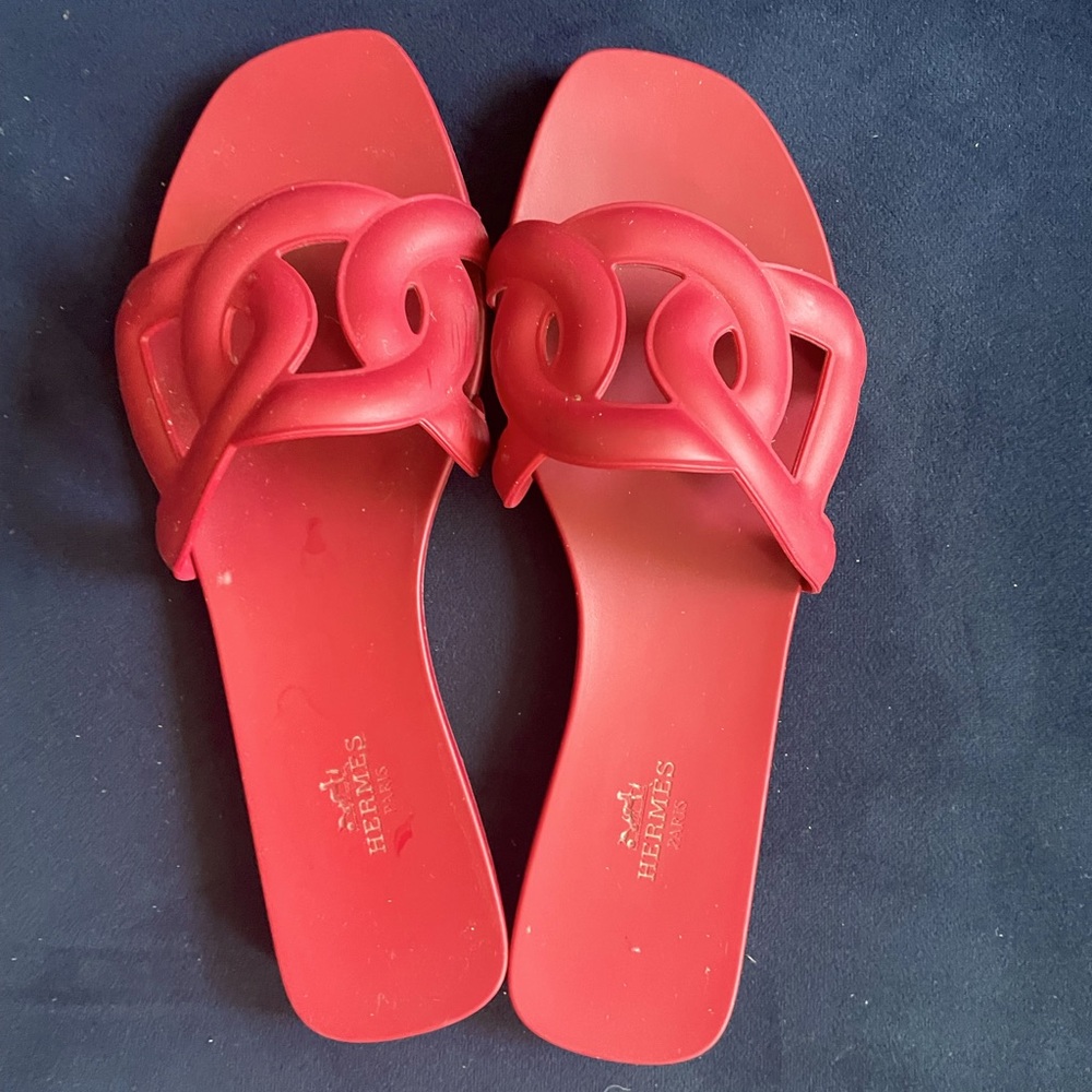 Hermes Magenta Slides, size 38